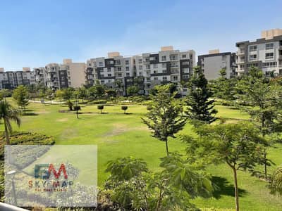 200 square meters apartment for rent in Madinaty wide garden view B12