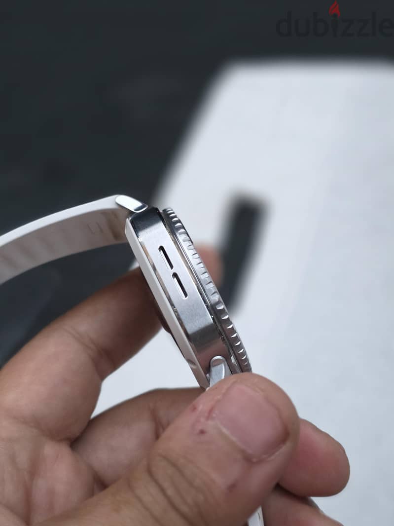 Samsung Galaxy Watch8 Classic 2