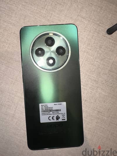 OPPO Reno12 F