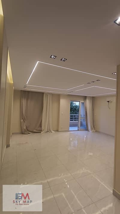 Opportunity for rent Law Apartment 90m in Madinaty private finishing first housing in a very special location