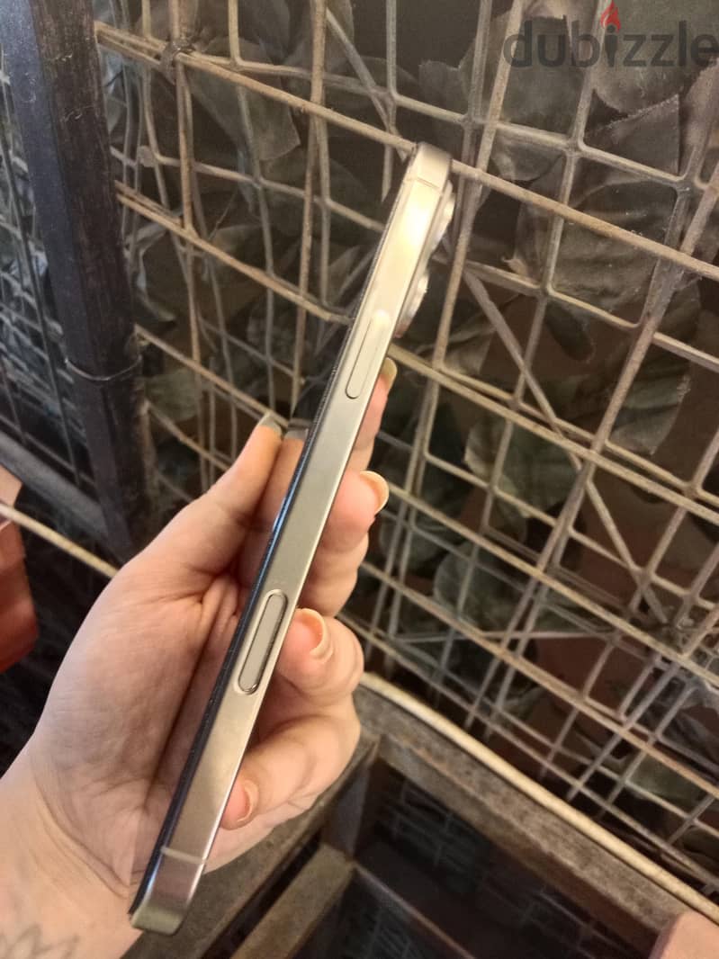 Apple - iPhone 16 Pro Max 5
