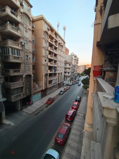 شقة للإيجار في بابور المياه كمبوند المستقبل امام فتح الله ماركت مساحه 220م دور 3