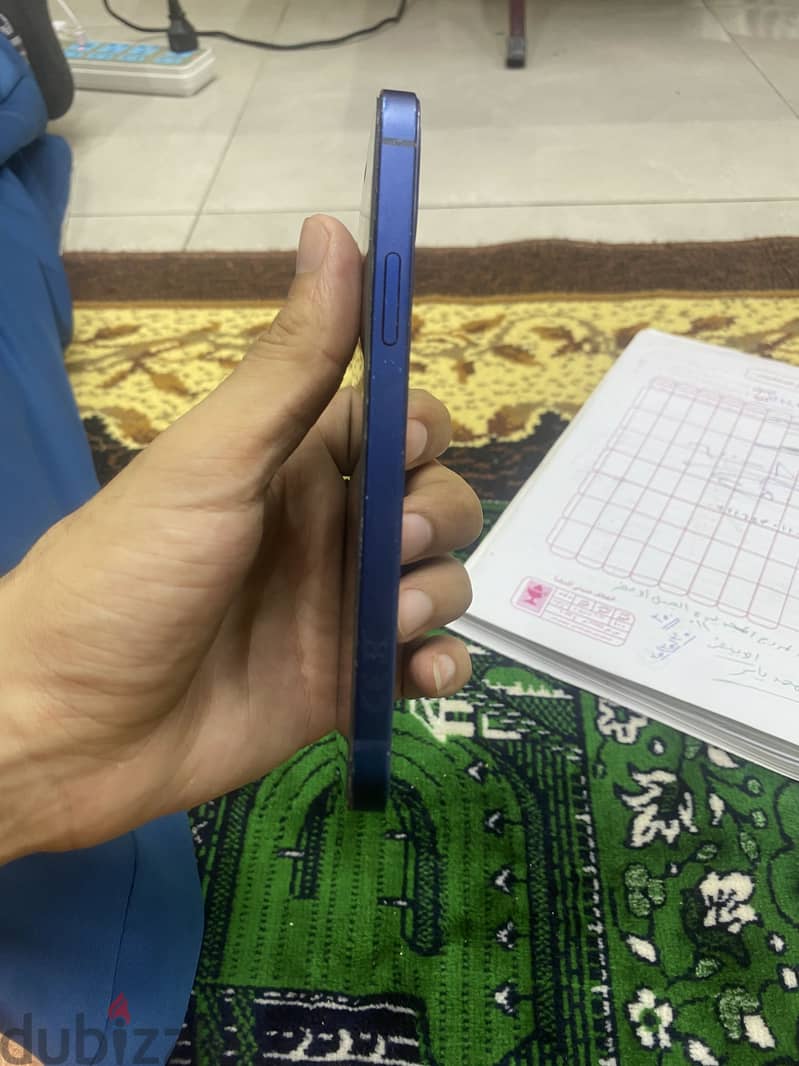 آبل - آيفون 12 3