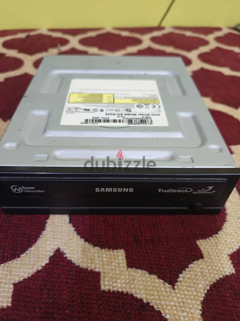 DVD DRIVE 1