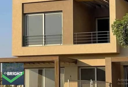 best offer in market! villa corner 246m - 3 bedrooma + nanny room - very prime location in palm hills new cairo