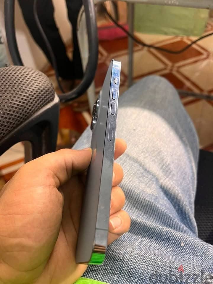 iPhone 13 Pro Max - 128GB 4