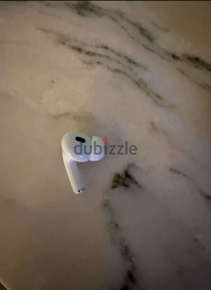 Apple AirPods Pro 2nd Generation 1