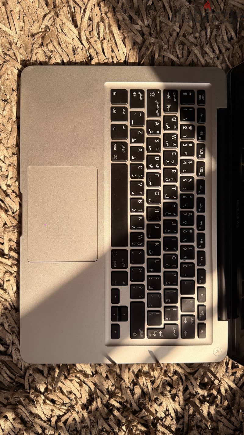 Macbook Pro i5 16gb ram 1tb ssd 5