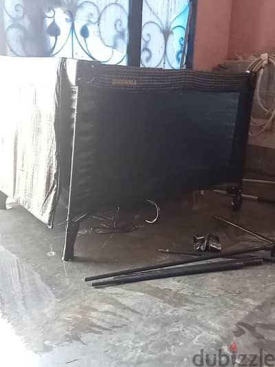 سرير اطفال