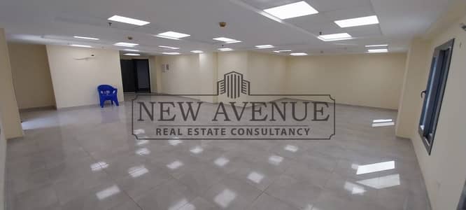 Ready to move  fully finished office 170 meter with roof in Nasr city