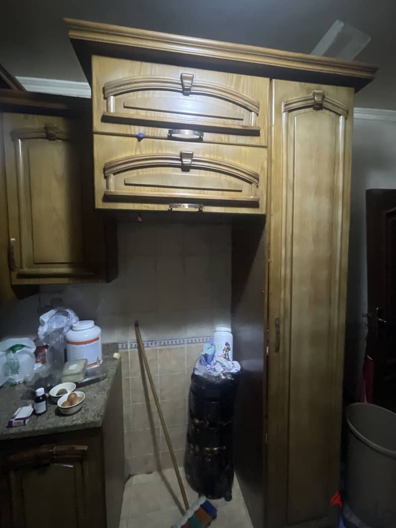Selling kitchen 2