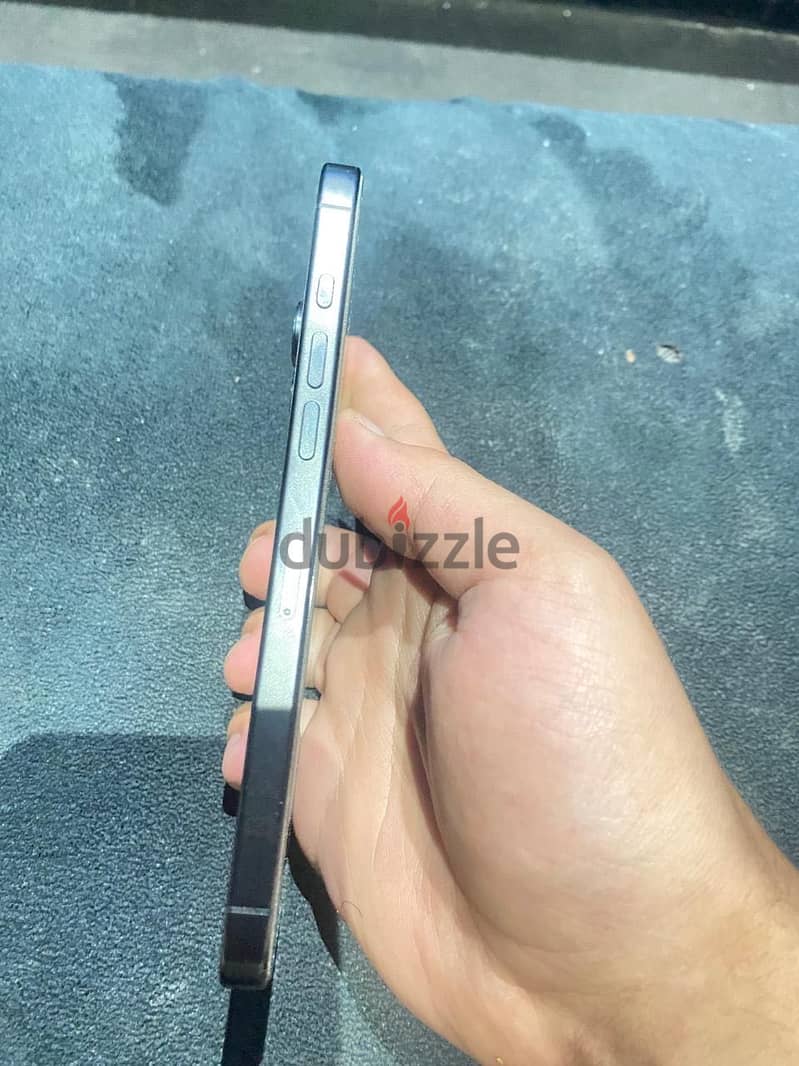 Apple - iPhone 16 Pro Max 2
