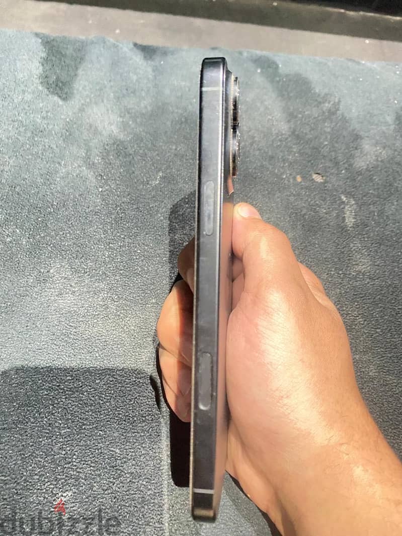 Apple - iPhone 16 Pro Max 3