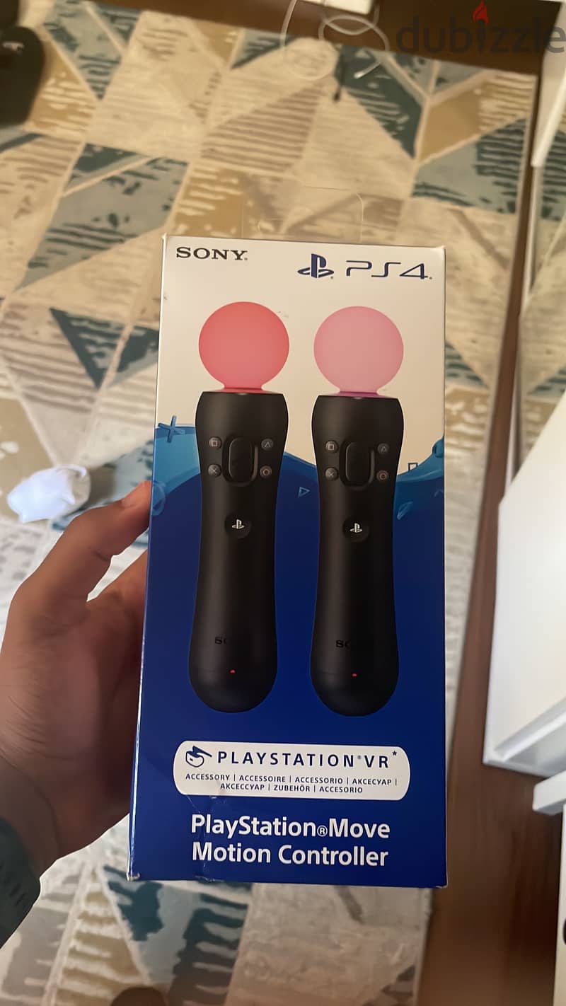 PlayStation 4 Move 1