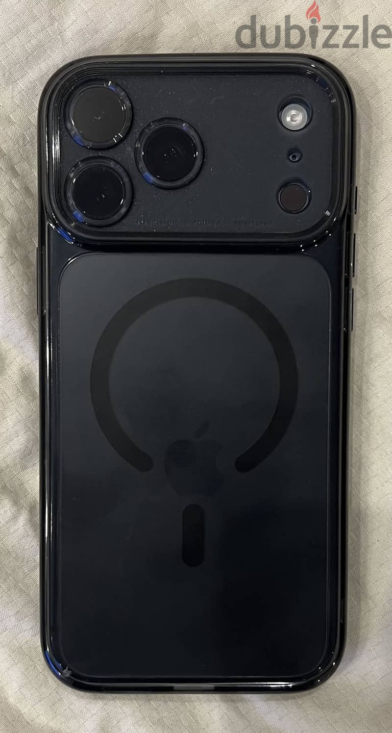 Apple - iPhone 17 Pro Max 3