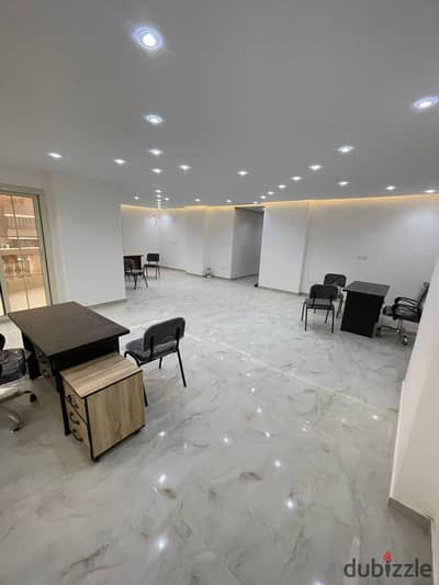 Office space for rent 700m on a main street in a prime location in a fully air-conditioned office building