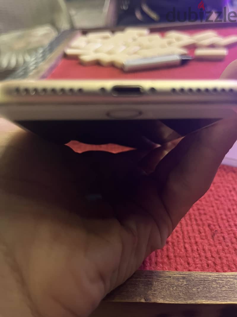 Apple - iPhone 8 Plus 3