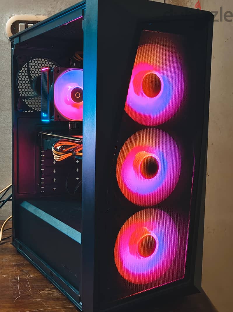 )C Gaming 4