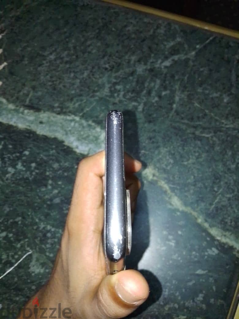 آبل - آيفون 11 3