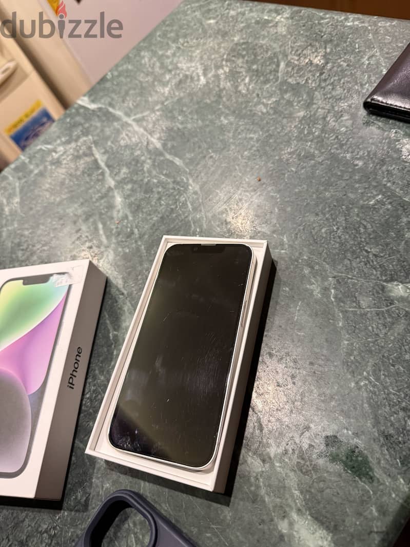 Apple - iPhone 14 2