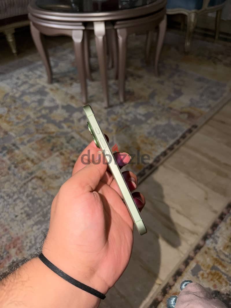 آبل - آيفون 17 3