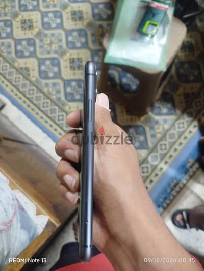 Apple - iPhone 11