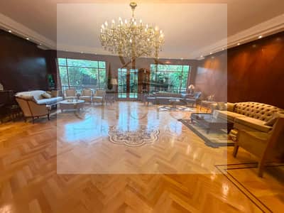 Standalone villa for sale in Maxim Compound, Fifth Settlement—just minutes from 90th Street. This is a resale property offered directly by the owner a