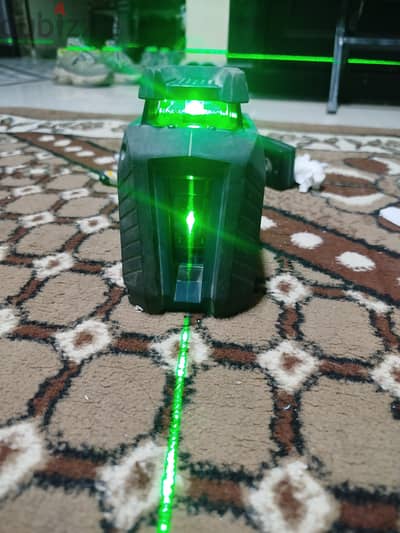ميزان ليزر بوش