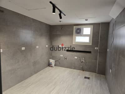 apartment 4 bedroom for rent in The Square compound first time occupancy, includes air conditioning.