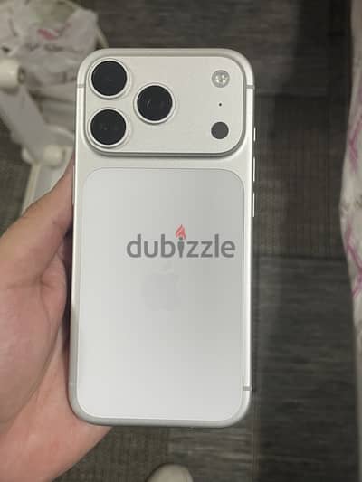 Apple - iPhone 17 Pro