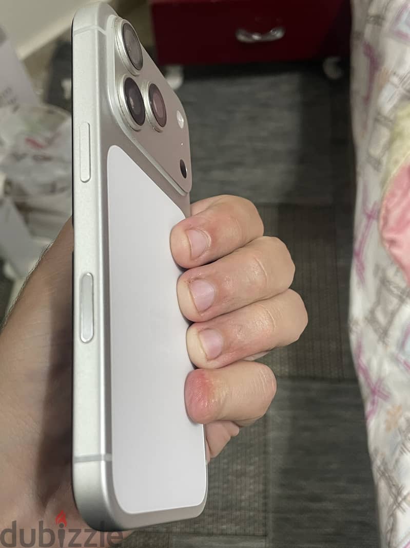 Apple - iPhone 17 Pro 3