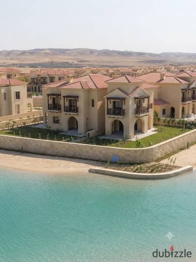 فيلا تاون هاوس 5 غرف كورنر علي lake للبيع في المستقبل سيتي علي طريق السويس بومحور الامل بجوار مدينتي في ذا بترفلاي بجوار من سوديك و تالدا وسيتزين