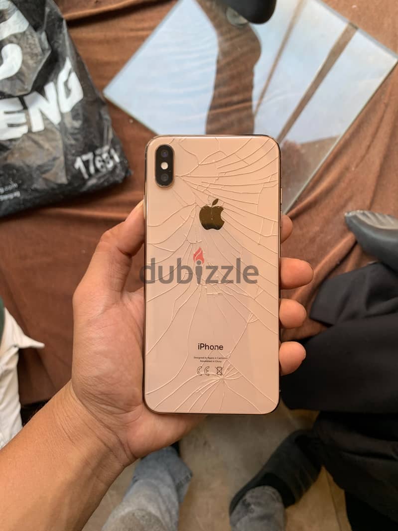 Apple - iPhone XS Max 3