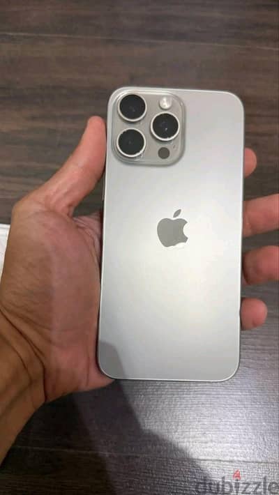 آبل - آيفون 15 بلس