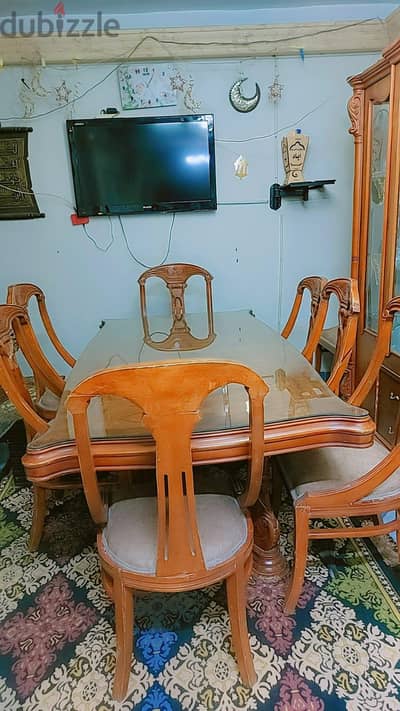 غرفة سفرة كاملة  بالنيش  8 كراسي