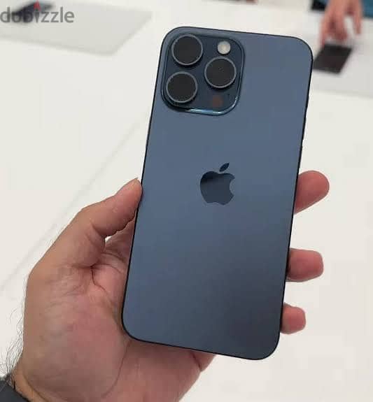 Apple - iPhone 15 Pro Max 3