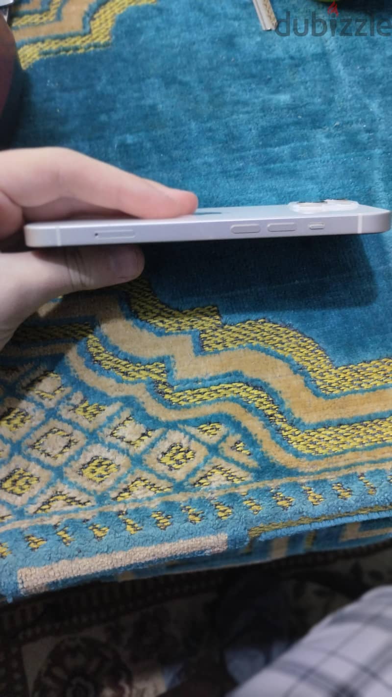 آبل - آيفون 13 4