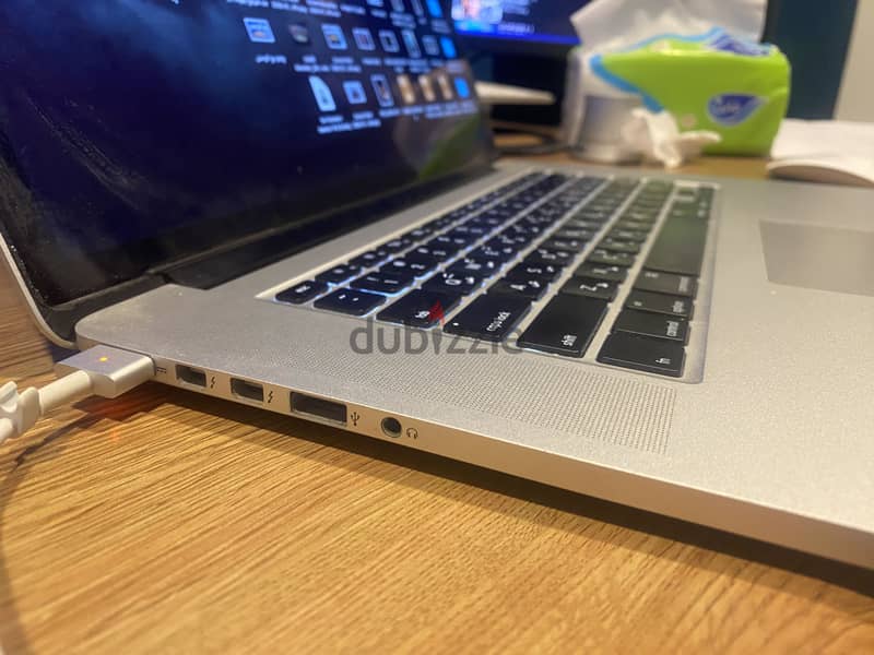 Macbook pro 2015 3