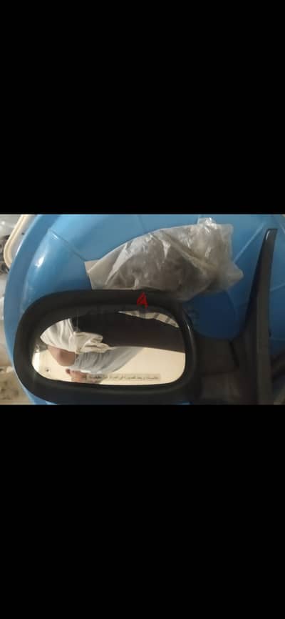 مرايا يسار رينو كليو الي ناحيه الساءق مستعمله بحاله ممتازه