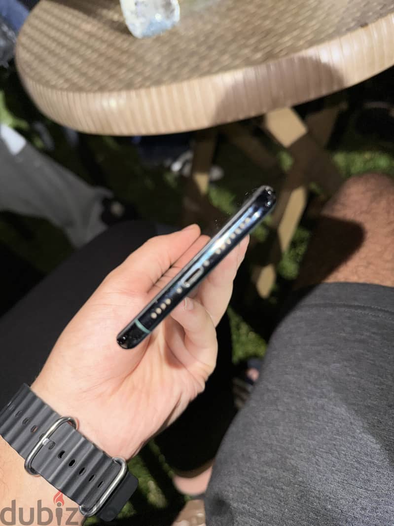 Apple - iPhone 11 Pro Max 1