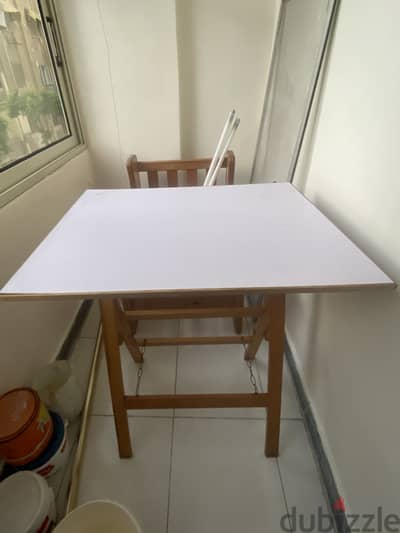 طرابيزة رسم هندسي
