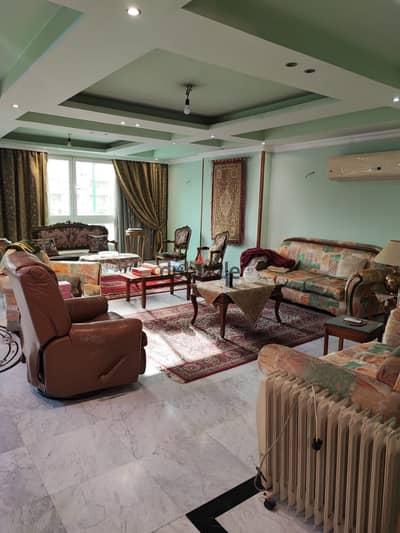 Apartment for sale in Heliopolis, Farid Sameka, 275m, third floor, buildings 2010