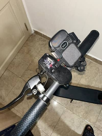 Electric scooter