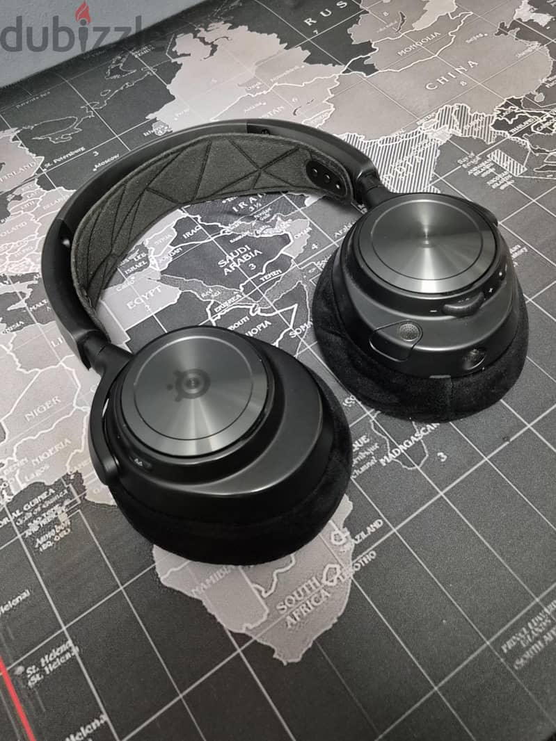 SteelSeries NOVA PRO WIRELESS 4