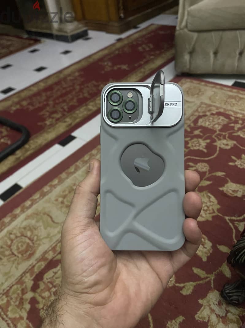 آبل - آيفون 11 برو 3