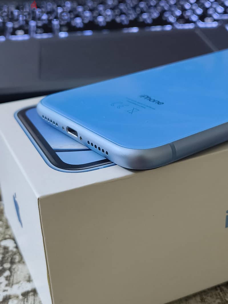 Apple - iPhone XR 01110255452 1