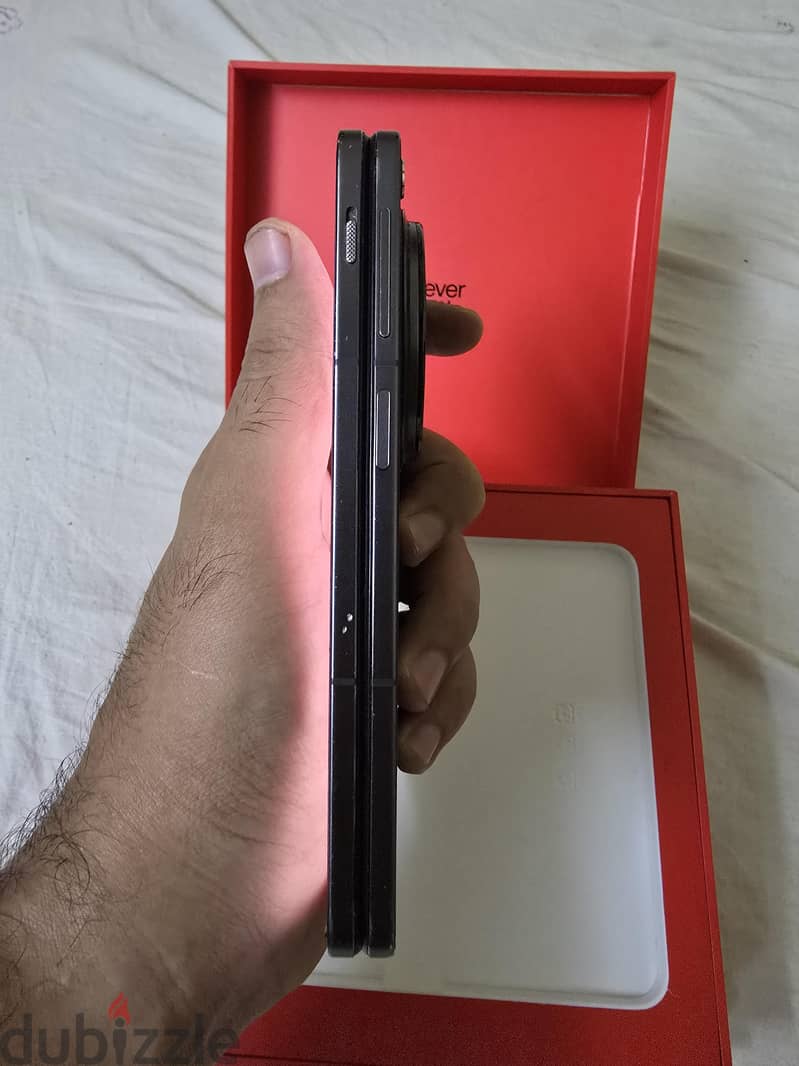 OnePlus Open fold 17
