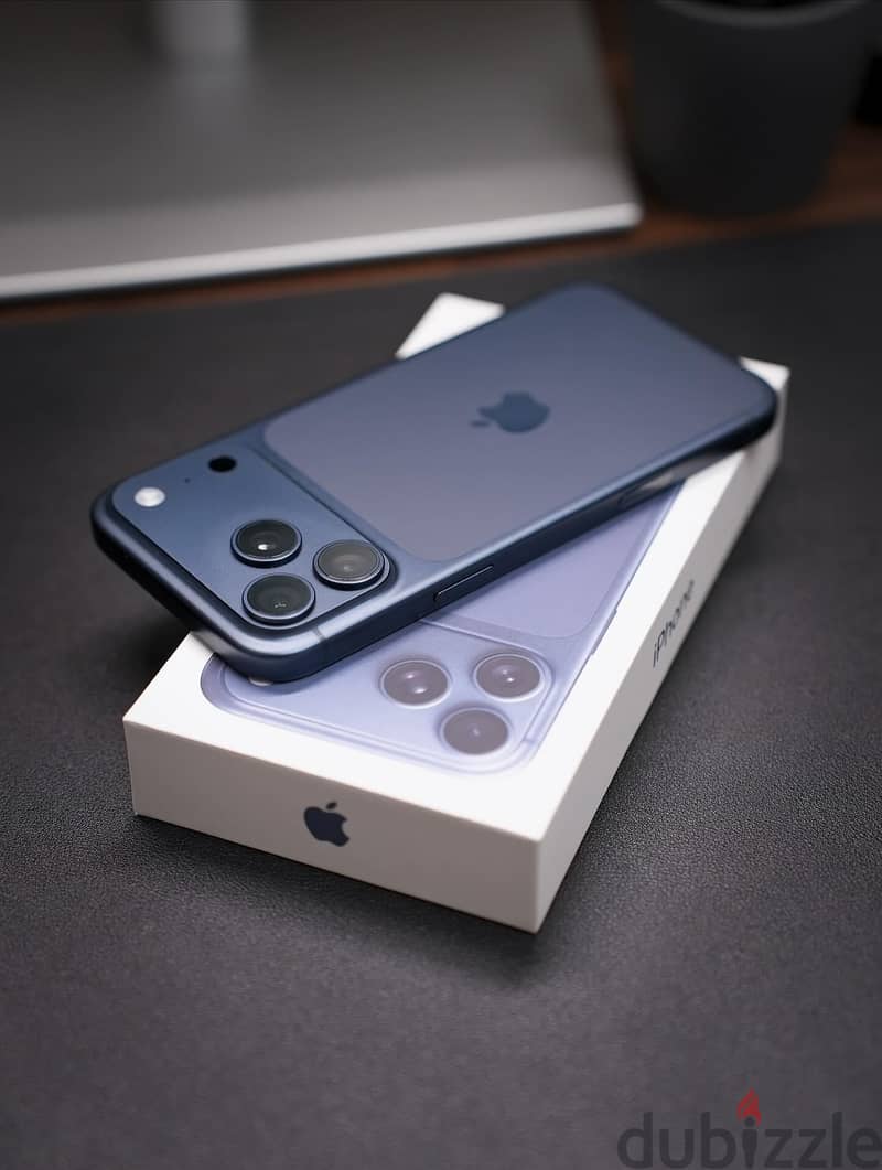 Apple - iPhone 17 Pro Max 6