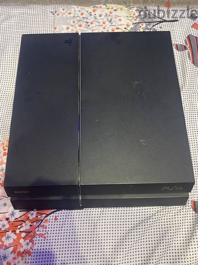 PS4 للبيع 1