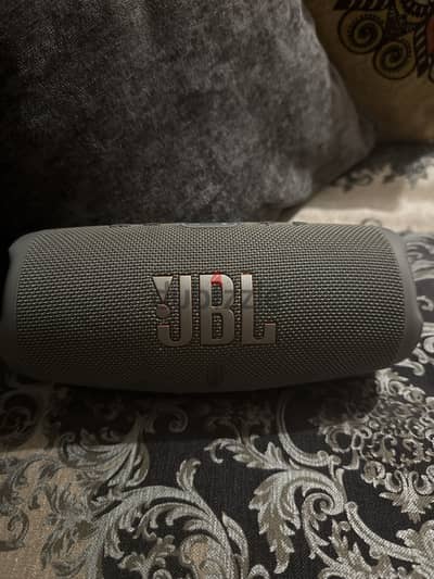 JBL charge 5